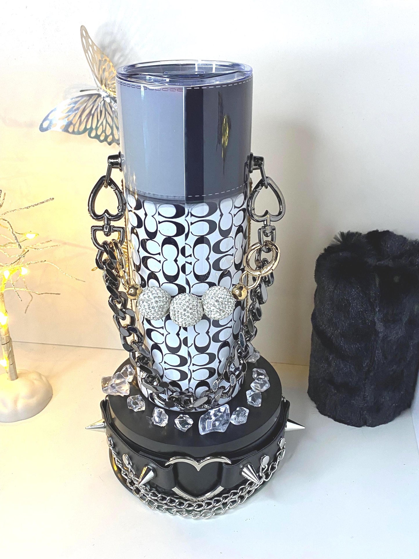 Fierce, flawless, and fabulous Vintage Betty Boop Coach Tumbler Purse