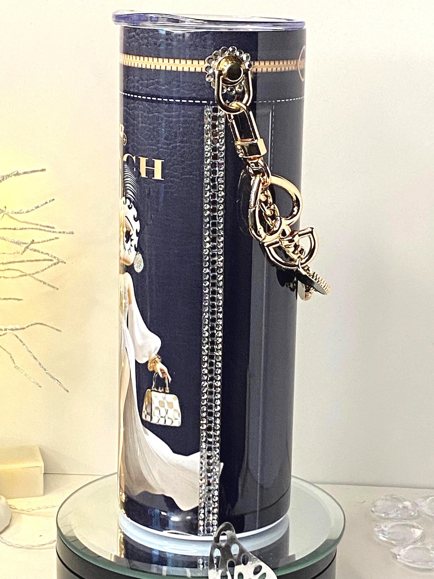 Luxury Fashion Tumbler – Betty Boop x COACH-Inspired Designer Cup  w/ Detachable Link Chain
